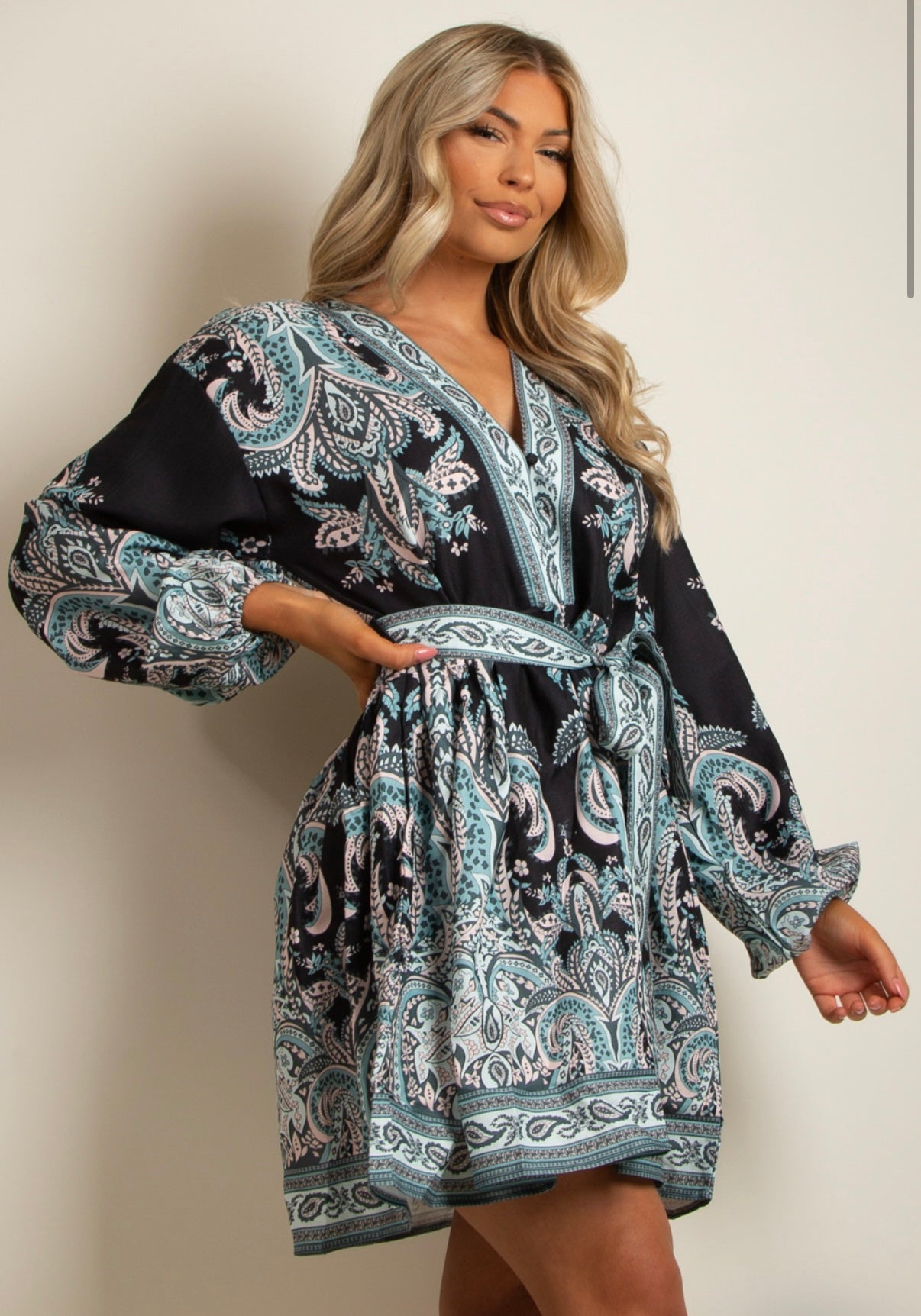 BLACK PAISLEY BORDER PRINT CIRCLE SKIRT TIE WAIST DRESS